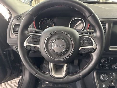 Used 2019 Jeep Compass Trailhawk image 32