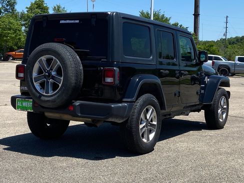 Used 2020 Jeep Wrangler Unlimited Sahara AWD/4WD image 5