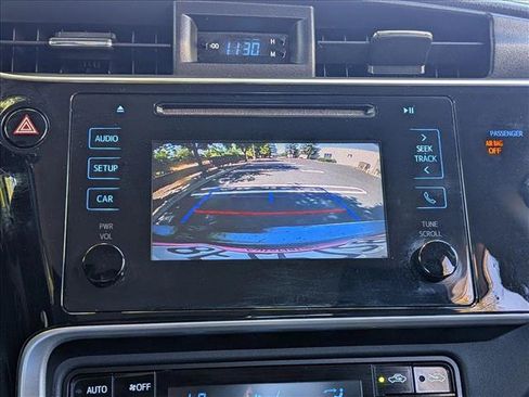 Used 2019 Toyota Corolla SE FWD image 14