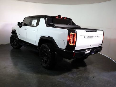 Used 2025 GMC Hummer EV 2X w/ LPO, Illumination Package AWD/4WD image 2