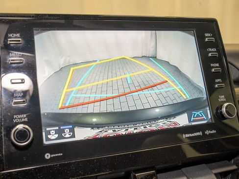 Used 2024 Toyota Camry XLE image 13