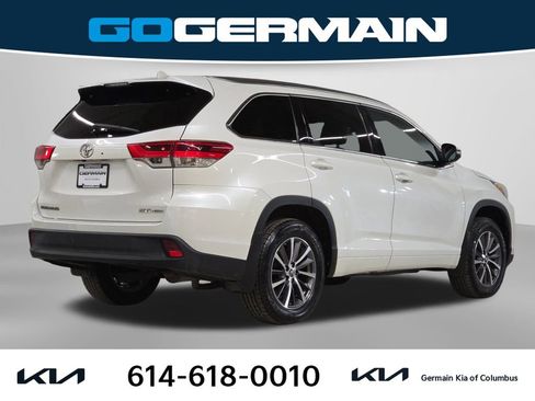 Used 2018 Toyota Highlander XLE image 8