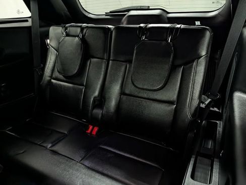 Used 2023 Ford Explorer ST w/ Equipment Group 401A AWD/4WD image 17