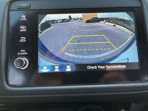 Used 2021 Honda HR-V Sport image 24