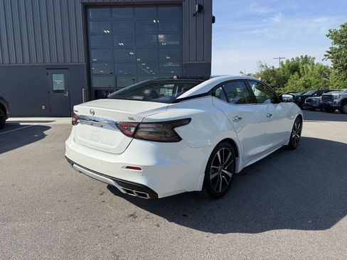 Used 2023 Nissan Maxima SL FWD image 3