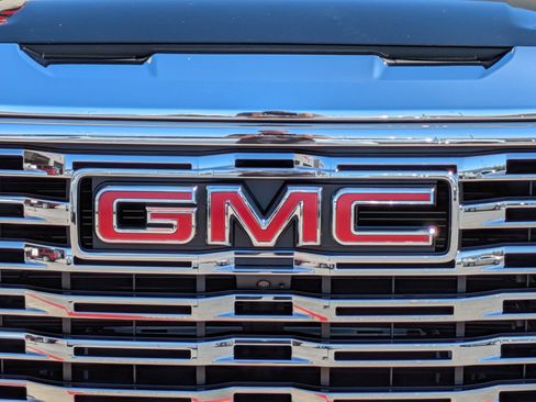 Certified 2022 GMC Sierra 1500 Denali AWD/4WD image 14
