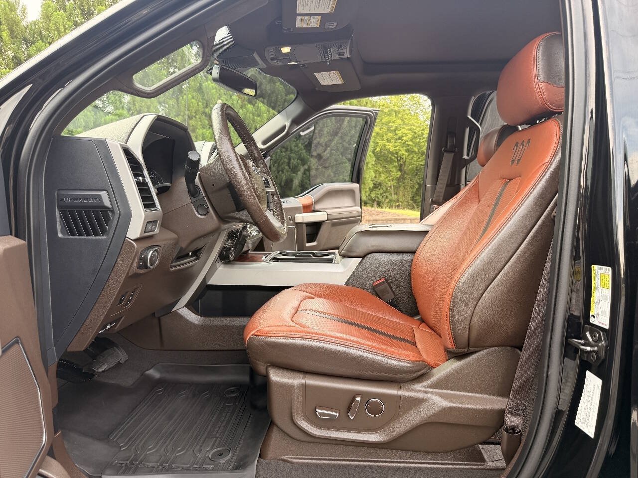 Used 2022 Ford F250 King Ranch w/ King Ranch Ultimate Package AWD/4WD image 9