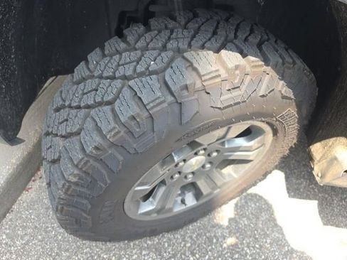 Used 2018 Chevrolet Tahoe LT AWD/4WD image 19