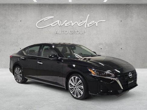 New 2025 Nissan Altima 2.5 SL image 2