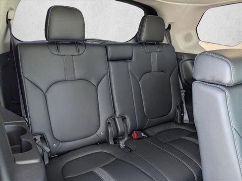 Used 2025 Honda Pilot Touring image 22