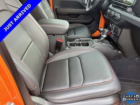 Certified 2025 Jeep Gladiator Rubicon AWD/4WD image 20