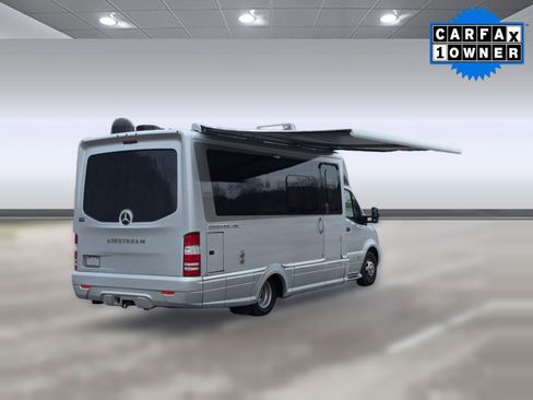 Used 2020 Mercedes-Benz Sprinter 3500 image 6