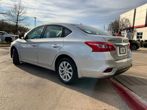 Used 2019 Nissan Sentra SV image 8