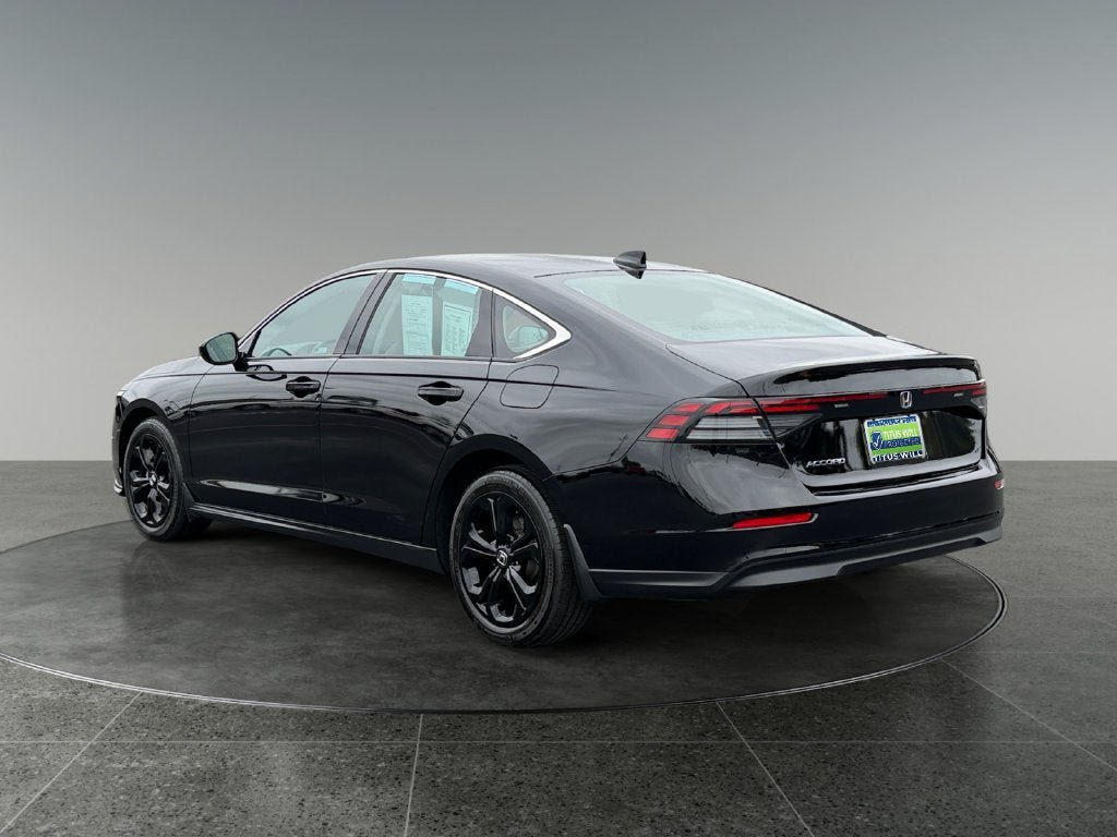 Used 2023 Honda Accord EX image 7