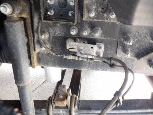 Used 2023 Ford F650 2WD Regular Cab Super Duty image 33