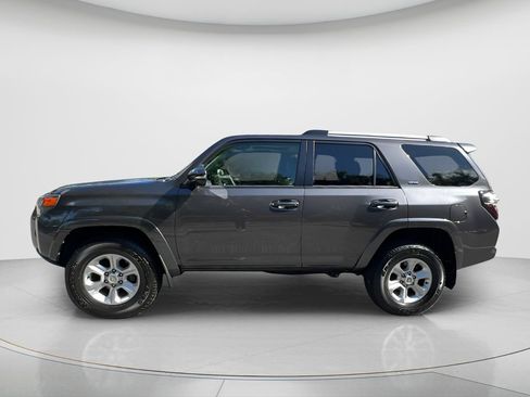 Used 2023 Toyota 4Runner SR5 Premium w/ Moonroof Package AWD/4WD image 9