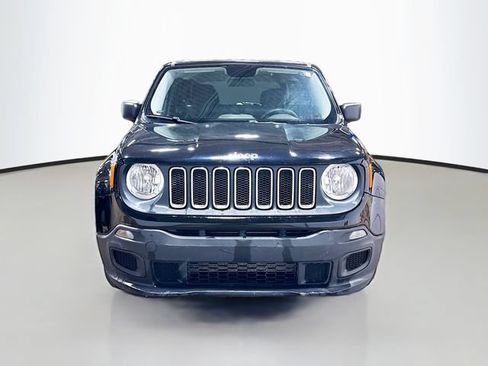 Used 2017 Jeep Renegade Sport w/ Power & Air Group FWD image 2