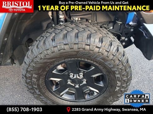 Used 2023 Jeep Gladiator Mojave w/ Cold Weather Group image 12