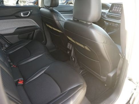 Used 2022 Jeep Compass Latitude FWD image 14