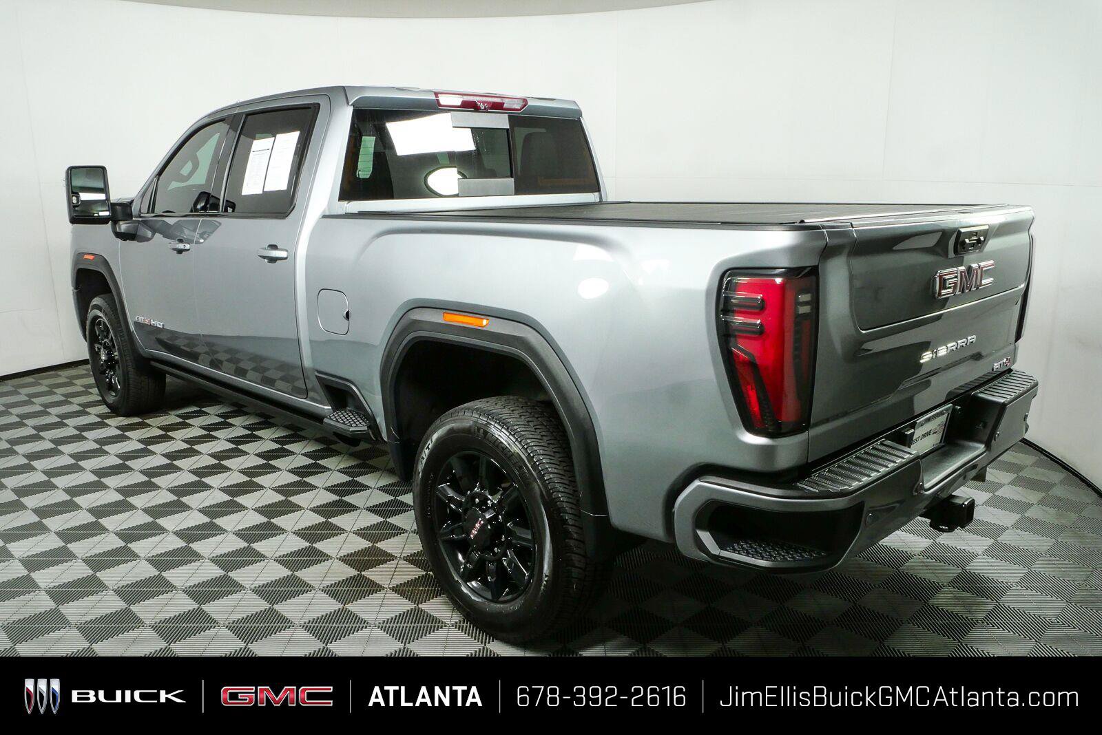 Used 2024 GMC Sierra 2500 AT4 w/ AT4 Premium Plus Package AWD/4WD image 30