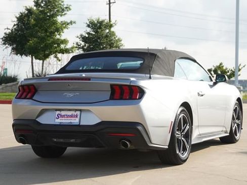 Used 2024 Ford Mustang Premium RWD image 9