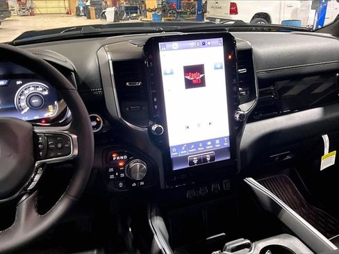 New 2026 RAM 1500 Laramie AWD/4WD image 7