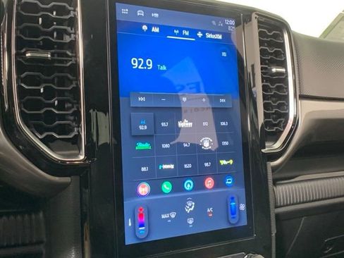 Used 2025 Ford Ranger XLT w/ FX4 Off-Road Package image 16