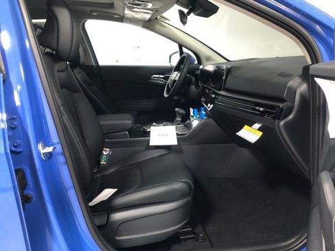 New 2026 Kia Sportage EX w/ EX Panorama Roof Package FWD image 13