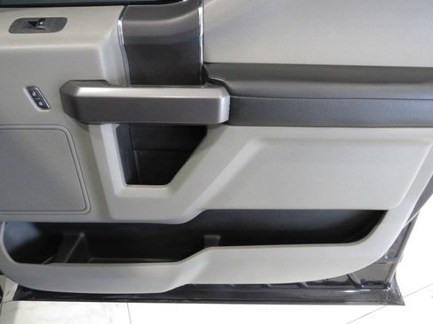 Used 2019 Ford F150 XLT w/ Trailer Tow Package RWD image 22