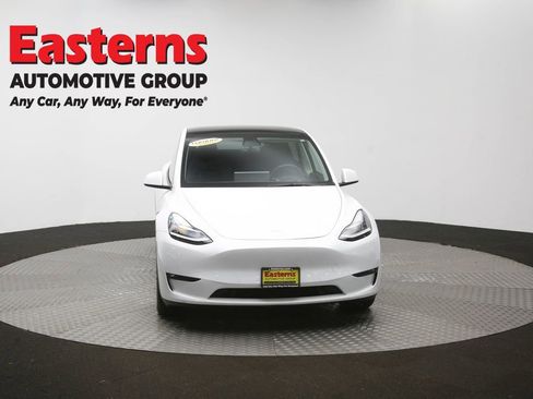 Used 2021 Tesla Model Y Long Range AWD/4WD image 46