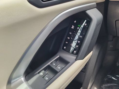 Certified 2025 Audi Q5 Premium Plus w/ Premium Plus AWD/4WD image 19
