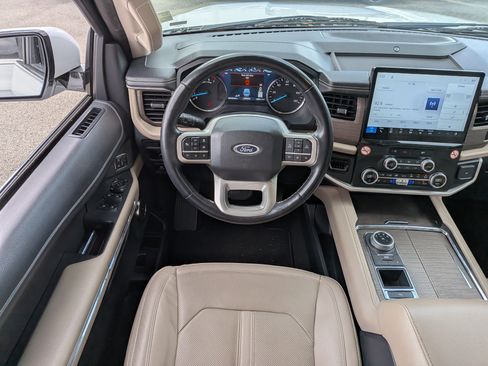 Used 2024 Ford Expedition Max Limited RWD image 18