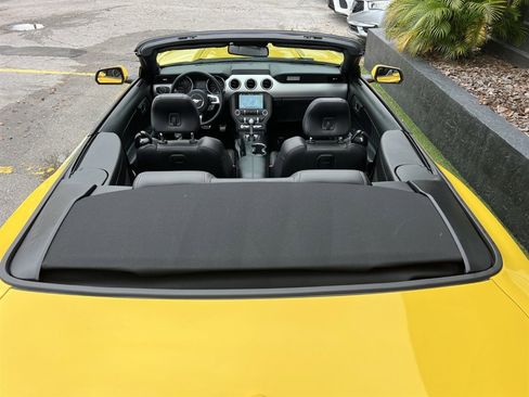 Used 2017 Ford Mustang Premium image 22