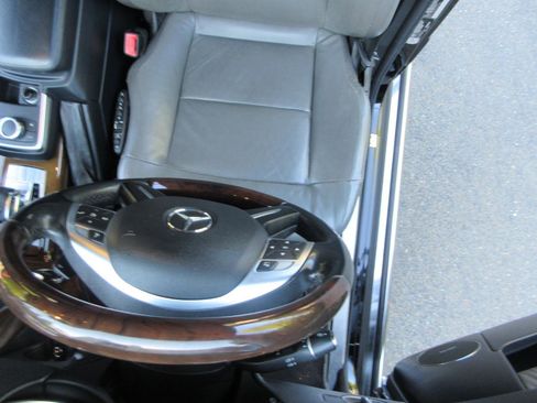 Used 2015 Mercedes-Benz G 550 image 10