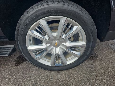 Certified 2023 Chevrolet Suburban High Country AWD/4WD image 33
