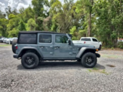Used 2024 Jeep Wrangler Unlimited Sport AWD/4WD image 6