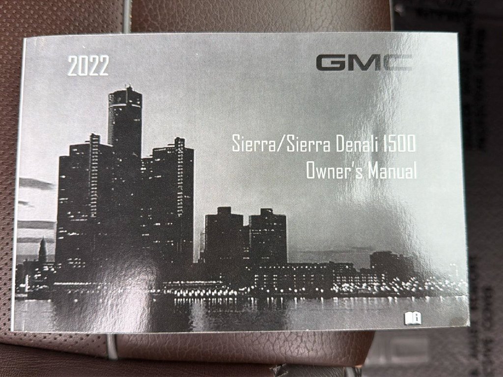 Used 2022 GMC Sierra 1500 Denali AWD/4WD image 17