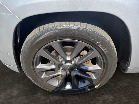 Used 2019 Jeep Grand Cherokee High Altitude AWD/4WD image 36