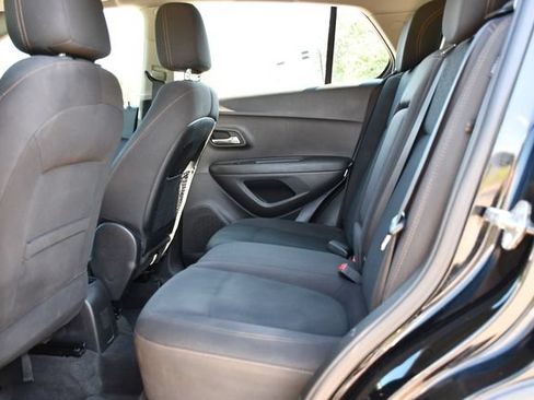 Used 2017 Chevrolet Trax LS FWD image 16
