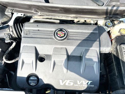 Used 2014 Cadillac SRX Luxury w/ Driver Awareness Package image 43