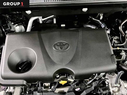 Certified 2023 Toyota RAV4 LE image 33