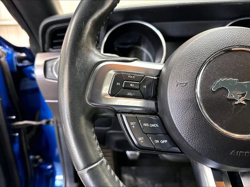 Used 2018 Ford Mustang GT Premium w/ GT Performance Package RWD image 10