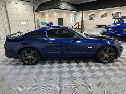 Used 2011 Ford Mustang GT Premium w/ Electronics Pkg image 7