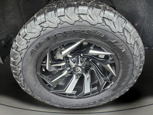 Used 2021 Chevrolet Silverado 1500 RST w/ Convenience Package II AWD/4WD image 34