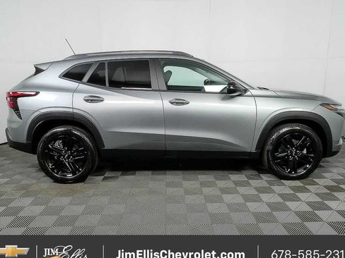 New 2026 Chevrolet Trax ACTIV w/ Sunroof Package image 25