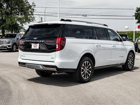 Used 2025 Ford Expedition Max Platinum AWD/4WD image 5