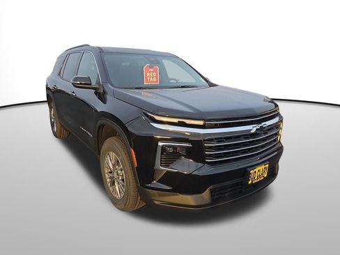 New 2026 Chevrolet Traverse LT image 8