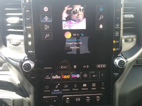 New 2025 RAM 2500 Laramie image 29