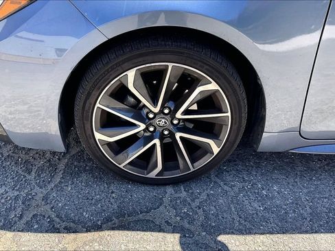 Used 2022 Toyota Corolla SE w/ Carpet Mat Package (TMS) FWD image 8