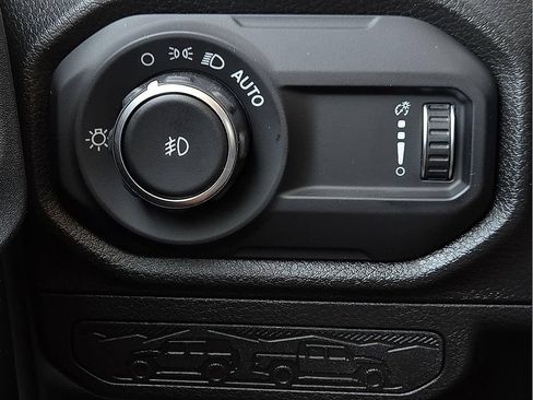 Used 2026 Jeep Wrangler Unlimited Sport AWD/4WD image 17